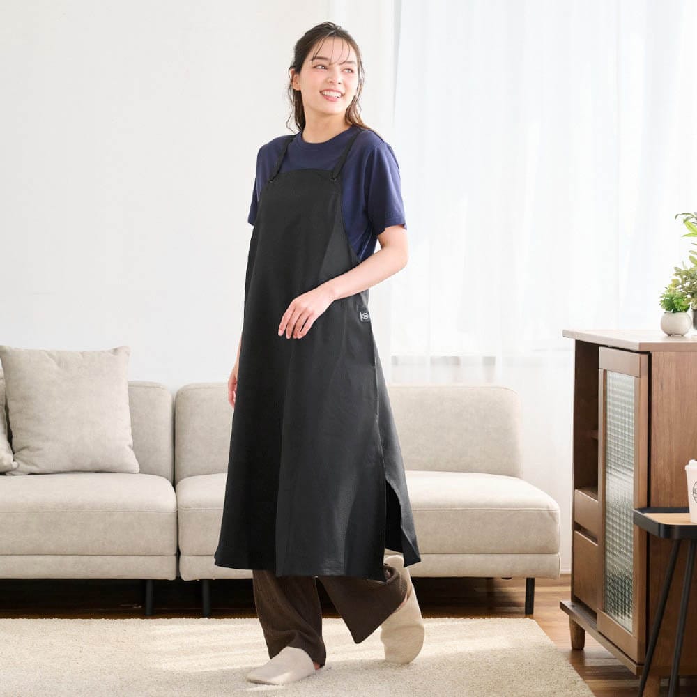 はっ水加工のワンピース風エプロン メゾンカイザー/MAISON KAYSER
