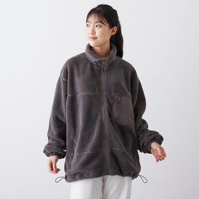 スタンド衿で首元まであったか