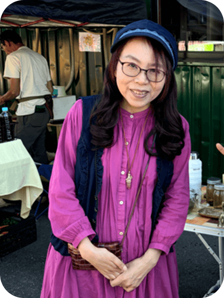 女性のモニターさんの画像