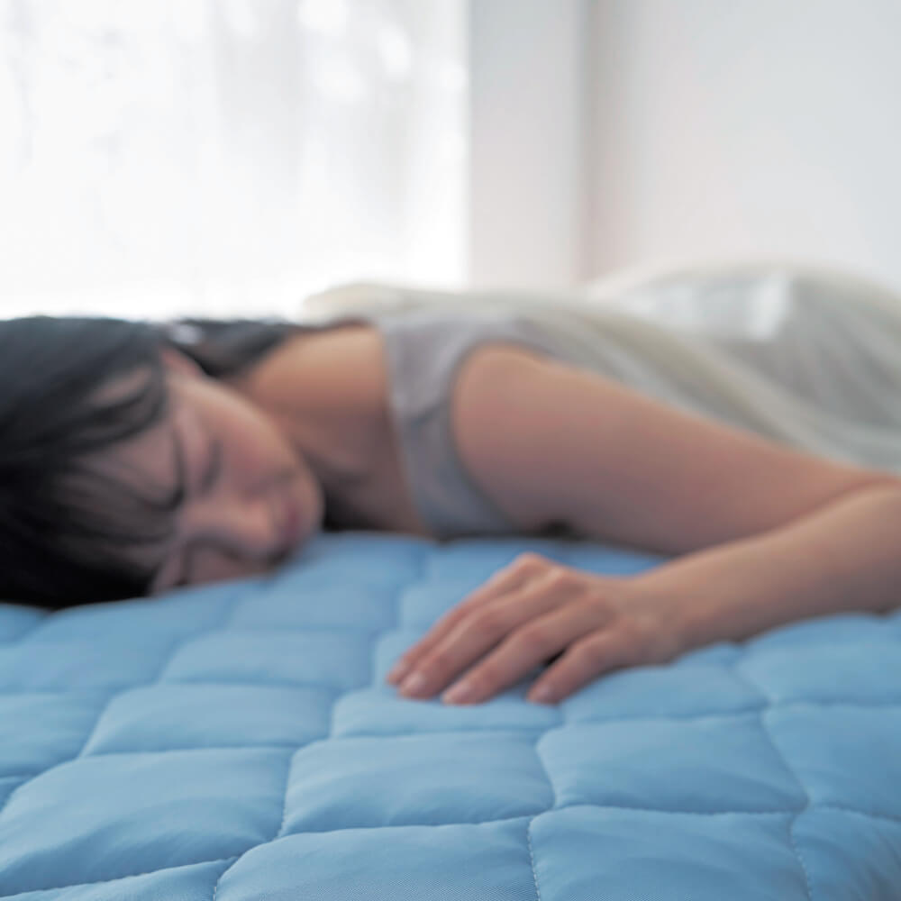 冷たさが持続するもっちり接触冷感リバーシブル敷きパッド 【ひんやり★★★★】 冷たさが持続するもっちり接触冷感リバーシブル敷きパッド 【ひんやり★★★★】