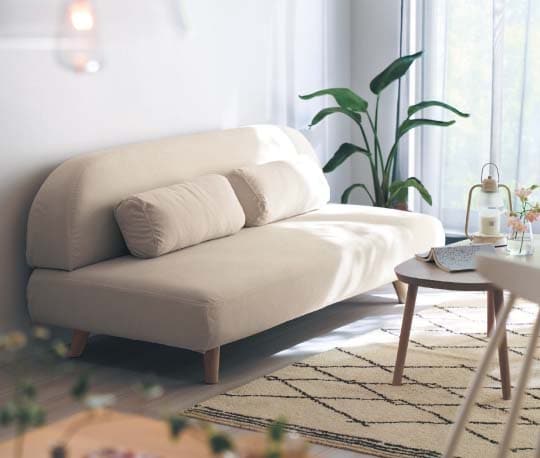 空間を広く見せるインテリア