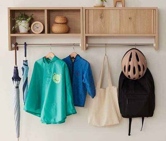 壁を傷つけないインテリア