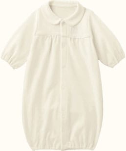 赤ちゃんの退院着