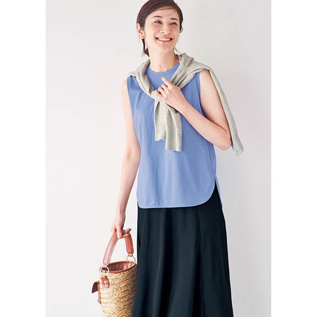 絶妙な肌見せで一枚でも自信が持てる！