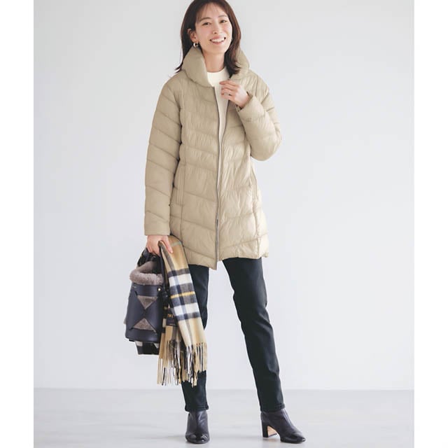 軽くてすっきり見え!こだわりのファイバーダウンコート