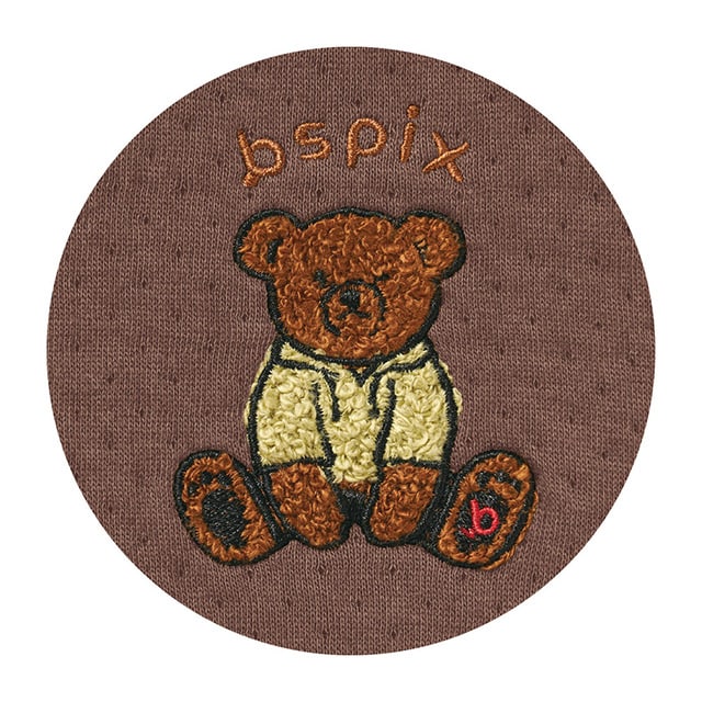 左胸にはサガラ刺繍のクマのワンポイント