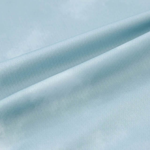 長袖Tシャツは吸汗速乾機能・UVケア機能付き