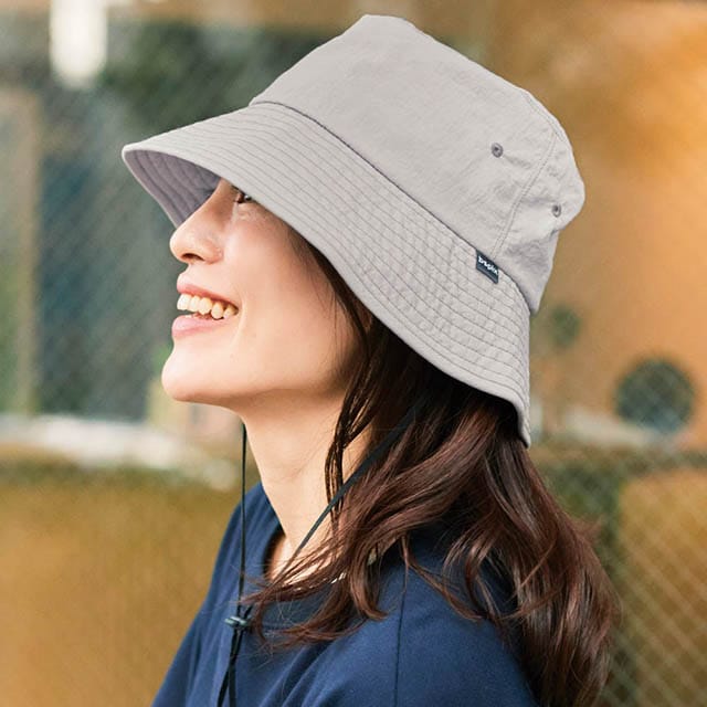 目元まわりを隠せる＆紫外線も防げるバケットハット