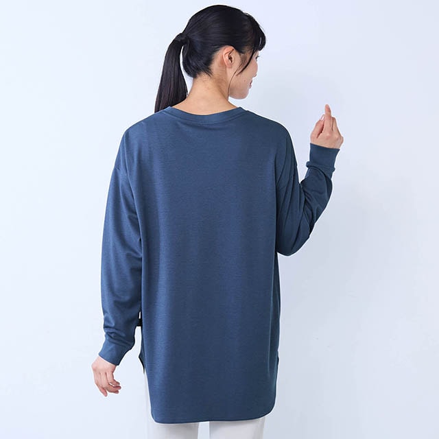 1枚でも着映えするラウンドカットの裾デザイン