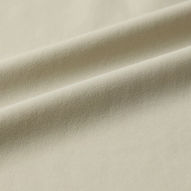 サラっとした肌触りのナイロン生地