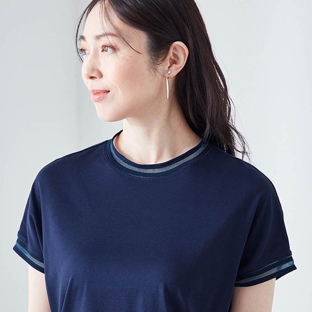 ほどよく二の腕をカバーする袖丈