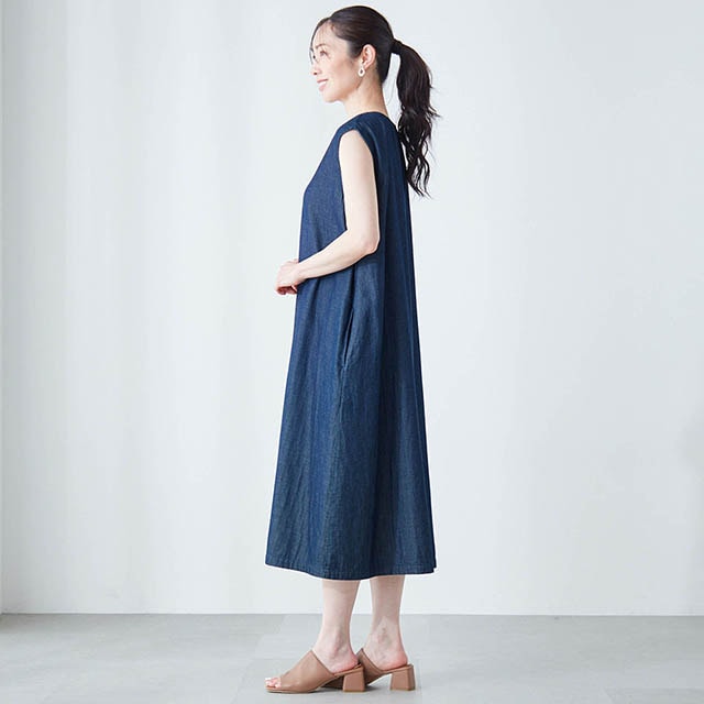 シンプルなサイドシルエット