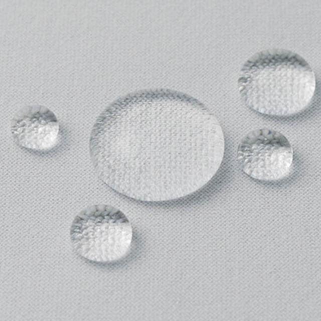 撥水加工で突然の雨や汚れにも