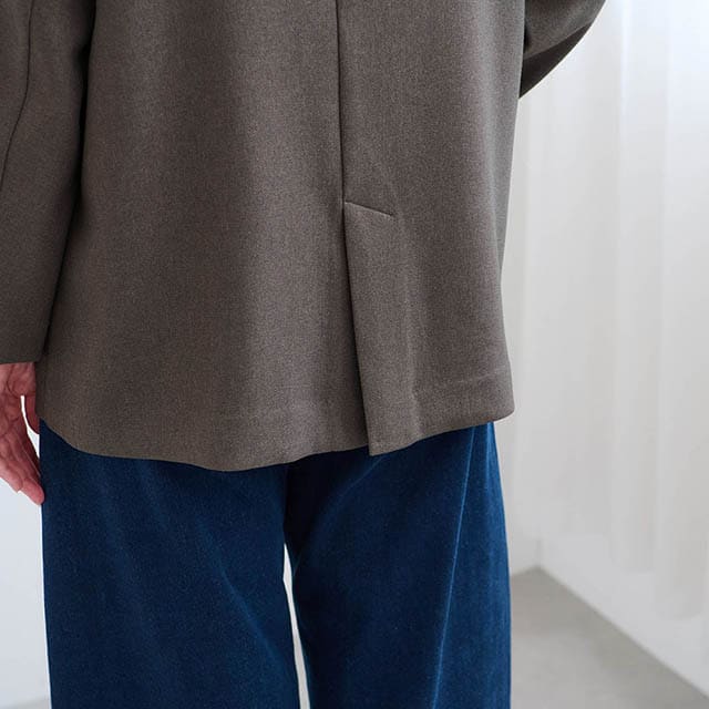 後ろベンツデザインで動きやすい