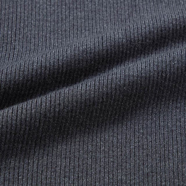 レーヨン混でなめらかな肌触り