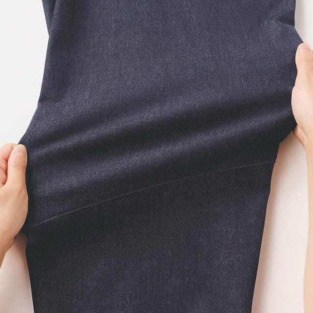 ストレッチ素材で動きやすさも◎