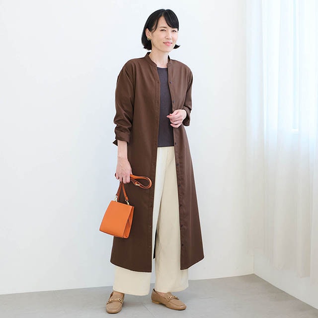 前ボタンを開けて羽織りにも。気温や気分に合わせてアレンジOK！