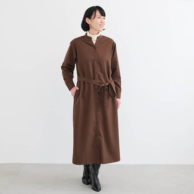 ボディラインを拾いにくいすっきりとしたシルエット