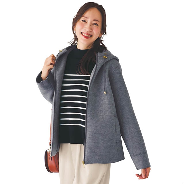 毎年大人気のダンボールカットソーを使ったきれいめフーデッドコート