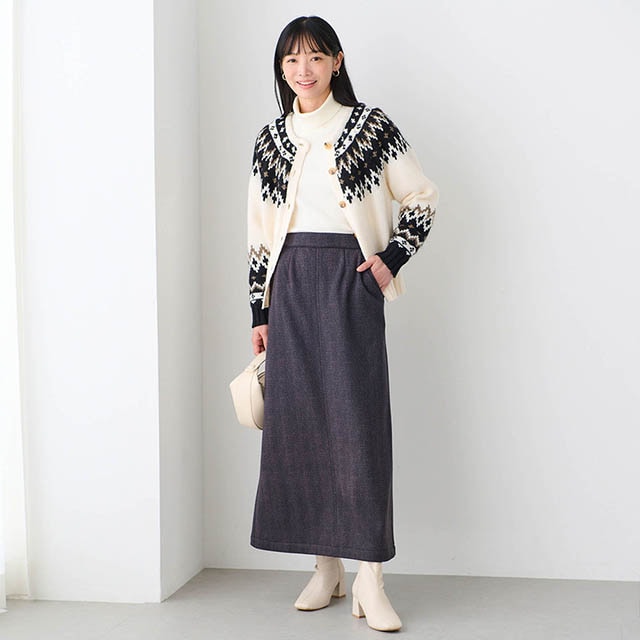 タイトすぎず広がりすぎないIラインシルエット