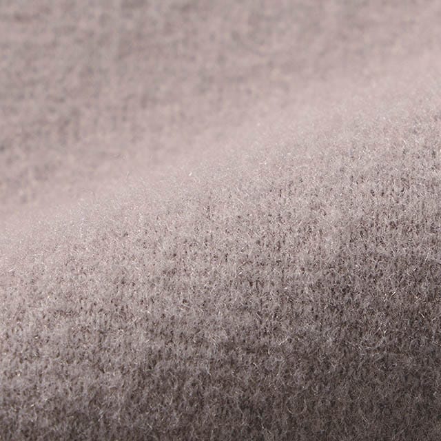 ふんわり裏起毛素材であたたかい