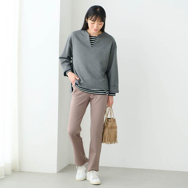 ラクチン、細見え、あたたかい、が一本で叶うストレッチレギンス