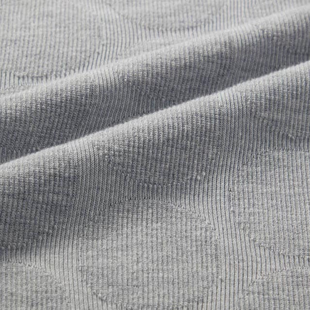 立体感のあるジャカードカットソー