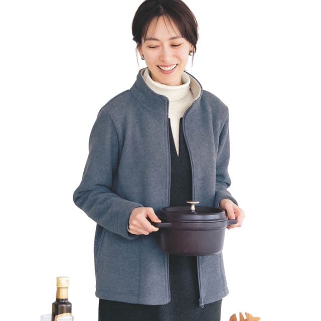 バイカラーデザインなので顔まわりが明るい印象に