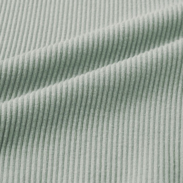 吸湿性が高い、綿を97%配合した吸湿発熱素材