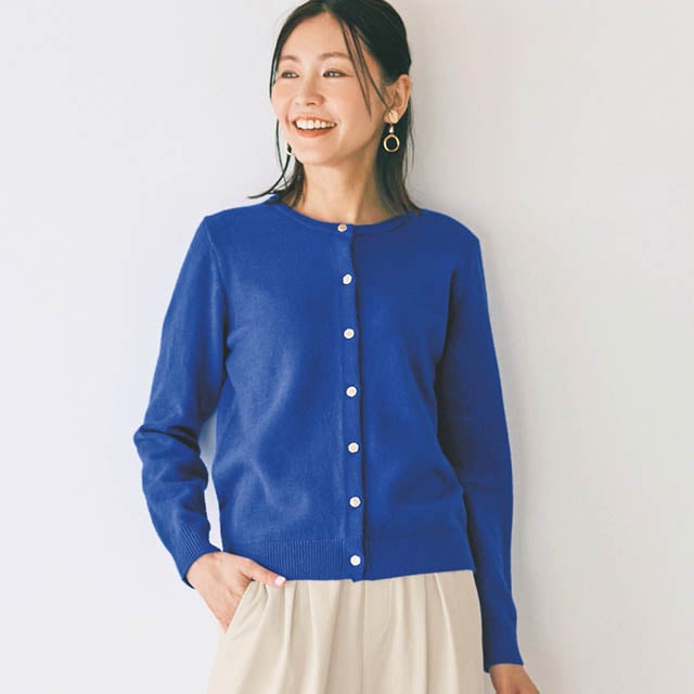 短め丈でスタイルもおしゃれさもUP！どんなコーデにも合わせやすいカーディガン