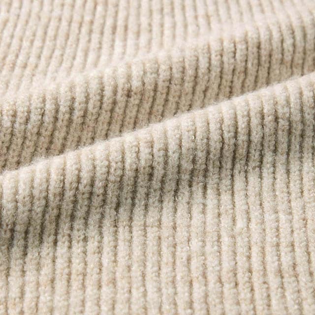 ストライプ編みですっきり見え