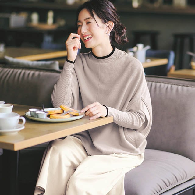 3パターンに着まわせるポンチョ＆ハイネックニットセット