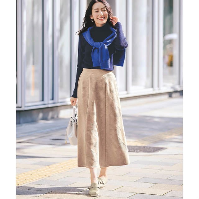 ジャカード柄で上品見えするカットソースカート