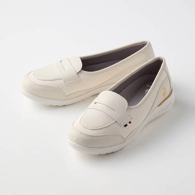 ローファー見えするのに歩きやすい！履き心地抜群のスニーカー