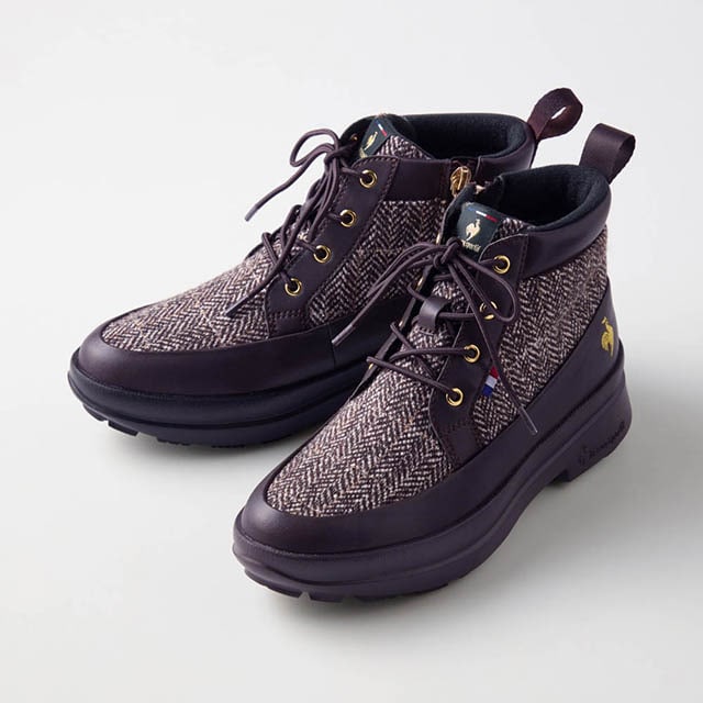 アウトドアデザインがおしゃれな防水仕様のショートブーツ