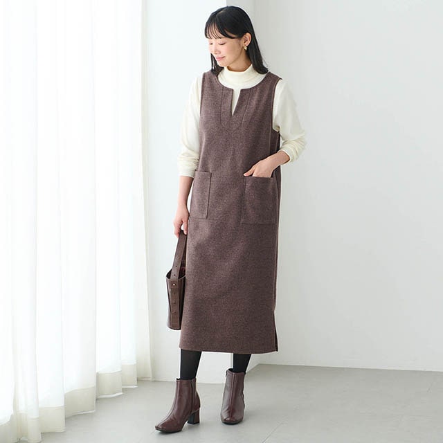 合わせるインナー次第できれいめにもカジュアルにも着こなせる