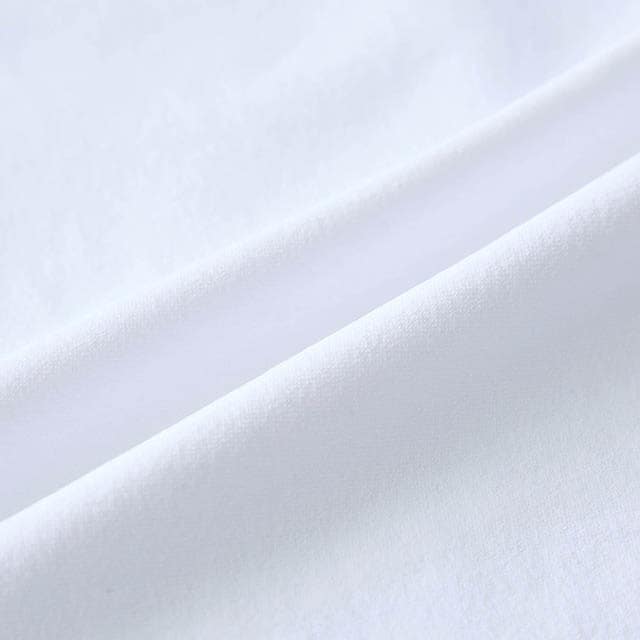 吸汗速乾、UVカット機能付きの多機能素材