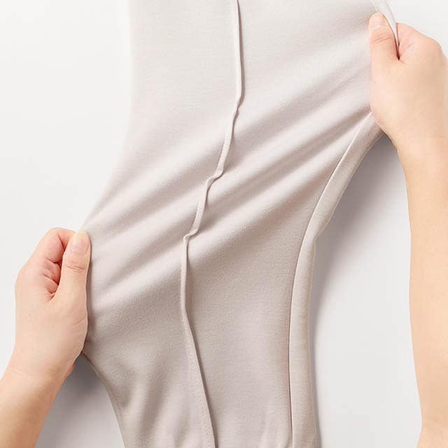 高いストレッチ性でうごきやすさ◎