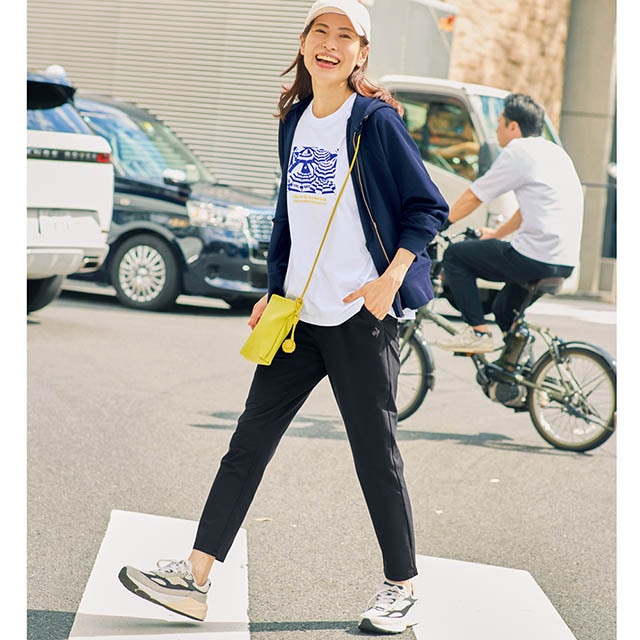 日傘のように太陽の光をブロックするサンスクリーンクロスパンツ