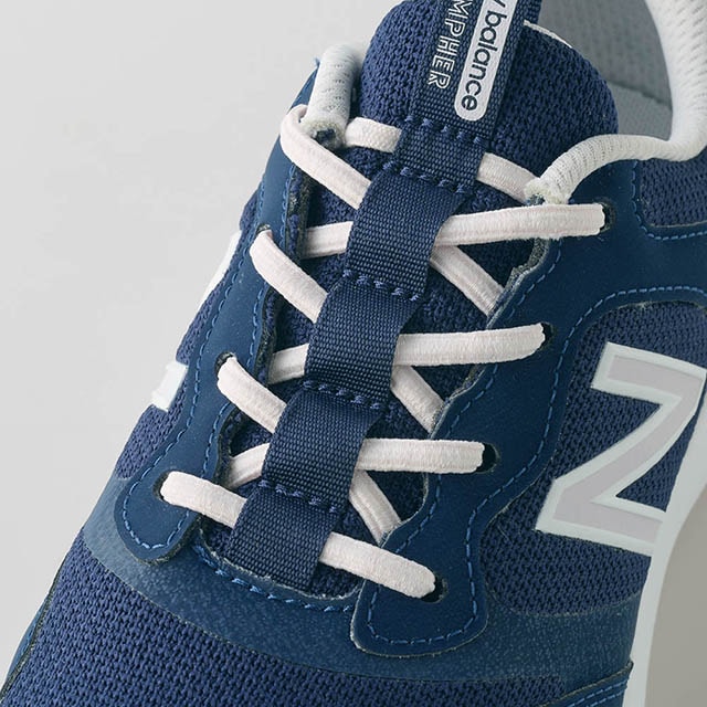 ゴムシューレースの結ばない靴紐スタイル