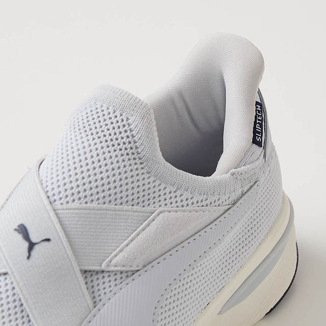 シュータンが一体型になったイーズイン構造でサッと履ける