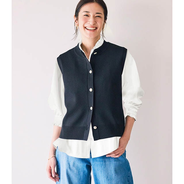 重ね着もしやすい、ほど良くジャストなサイズ感