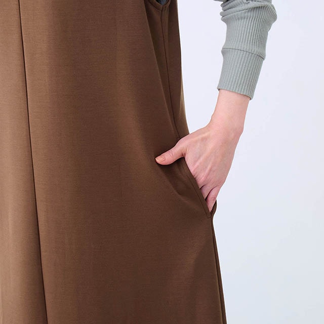 便利なポケット付き