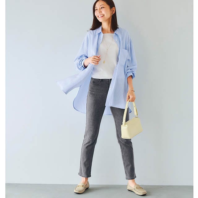 ボタンを開けて羽織りとしても◎