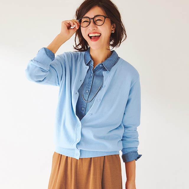 ほどよいゆとりシルエットで体型をきれいにカバー