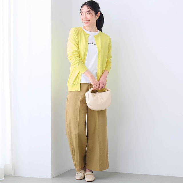 きれいめハイゲージニットをほんのりカジュアルに