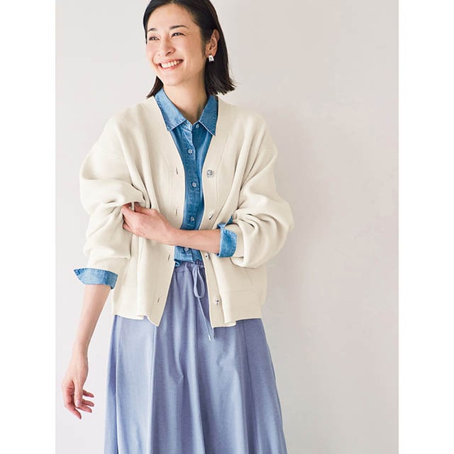 ゆったりしているから中にシャツを着てもごわつきにくい