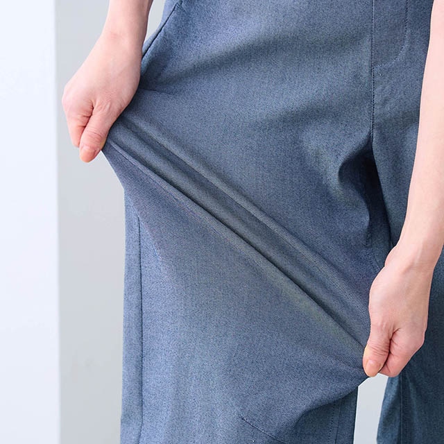 ストレッチ素材なのでたくさん動く日にもおすすめ