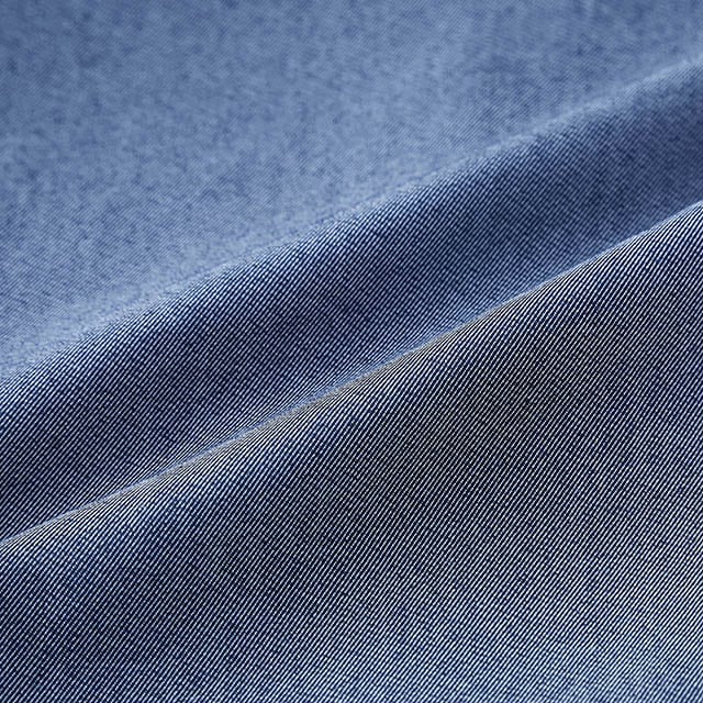 やわらかくしっとりとした肌触りのよい素材