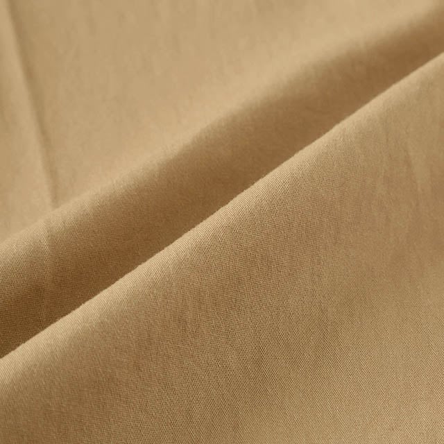 ハリのある綿混素材